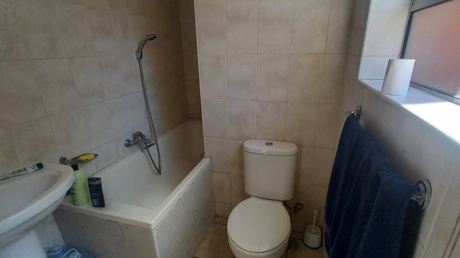 1 Bedroom Property for Sale in Die Bult North West